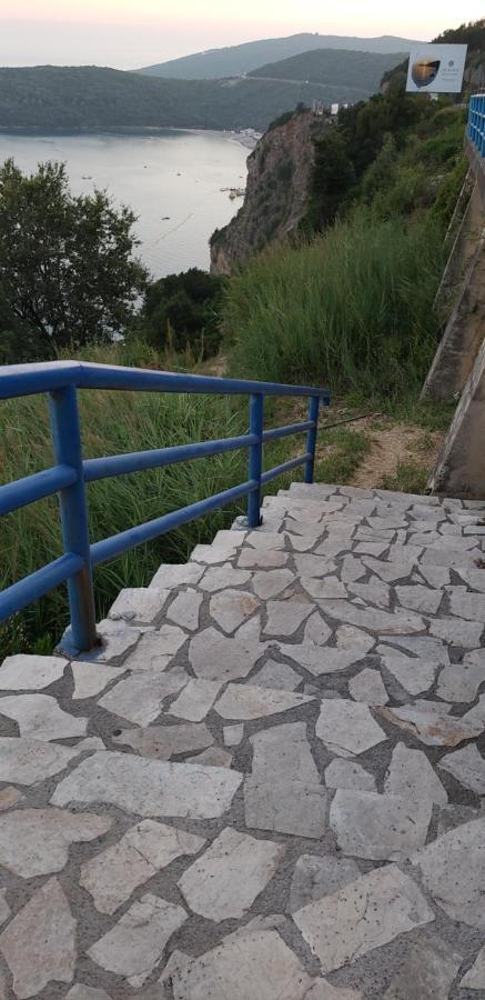 Apartmani Mia Rada บุดวา ภายนอก รูปภาพ