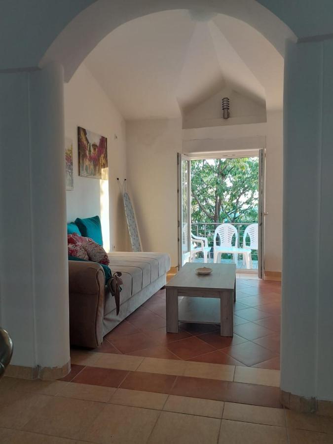 Apartmani Mia Rada บุดวา ภายนอก รูปภาพ